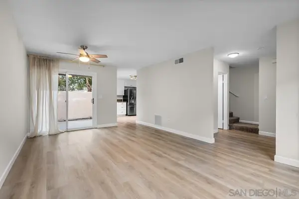 5575 Caminito Roberto, San Diego, CA 92111
