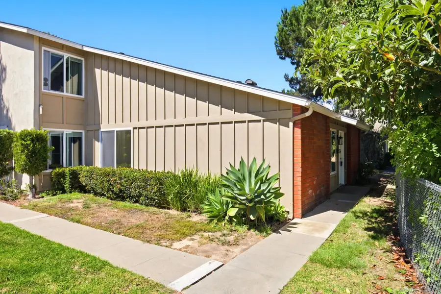 7843 Camino Glorita, San Diego, CA 92122 - #2