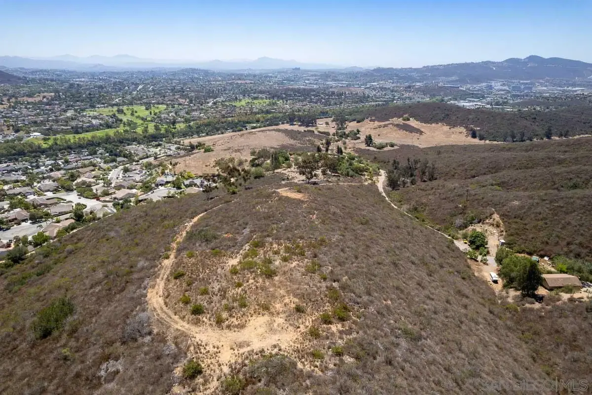N Twin Oaks Valley Rd, San Marcos, CA 92069 - #1