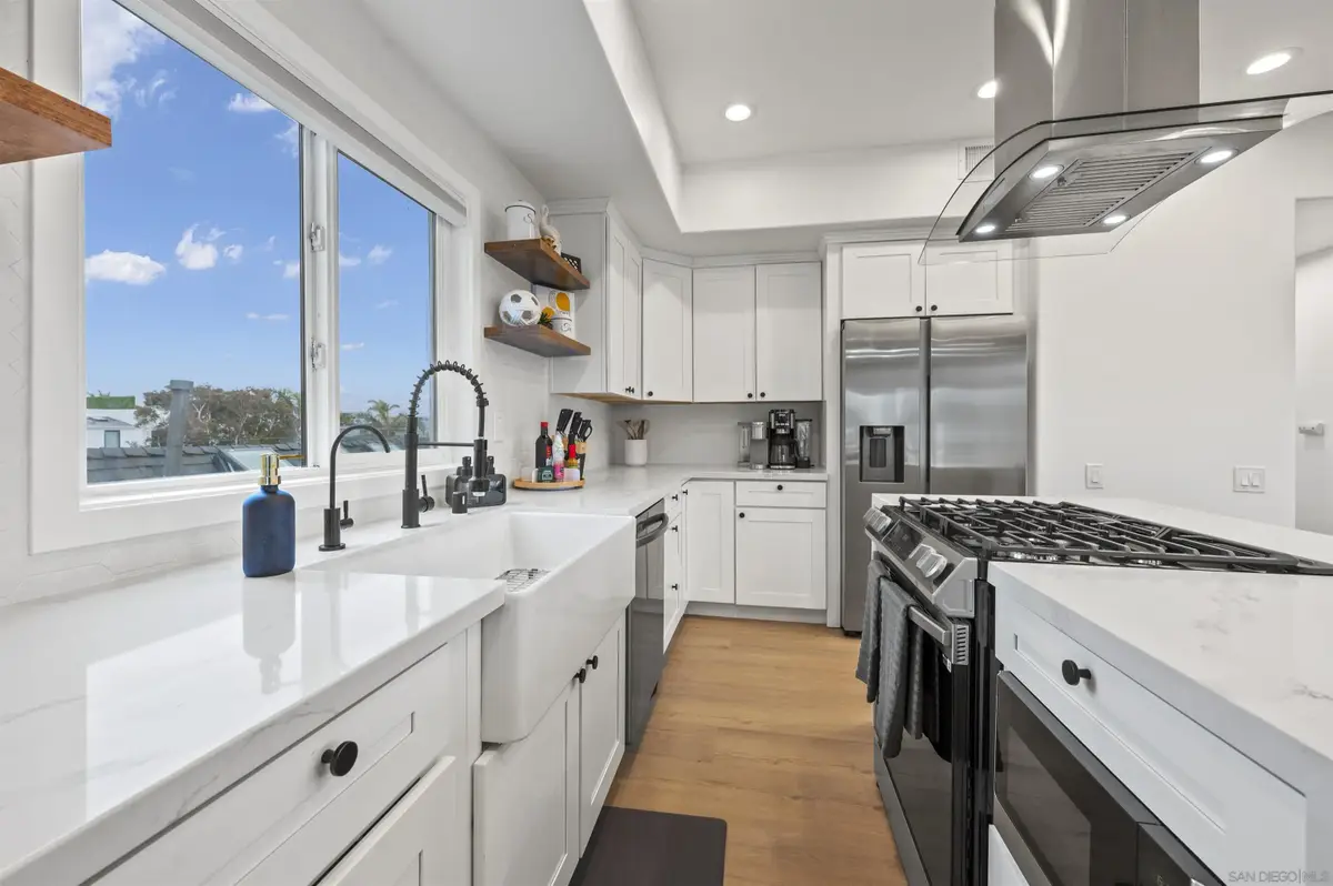 727 Ostend, San Diego, CA 92109 - #1