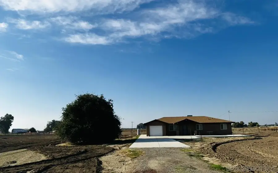 22750 Fairfax Avenue, Lemoore, CA 93245 - Image #3