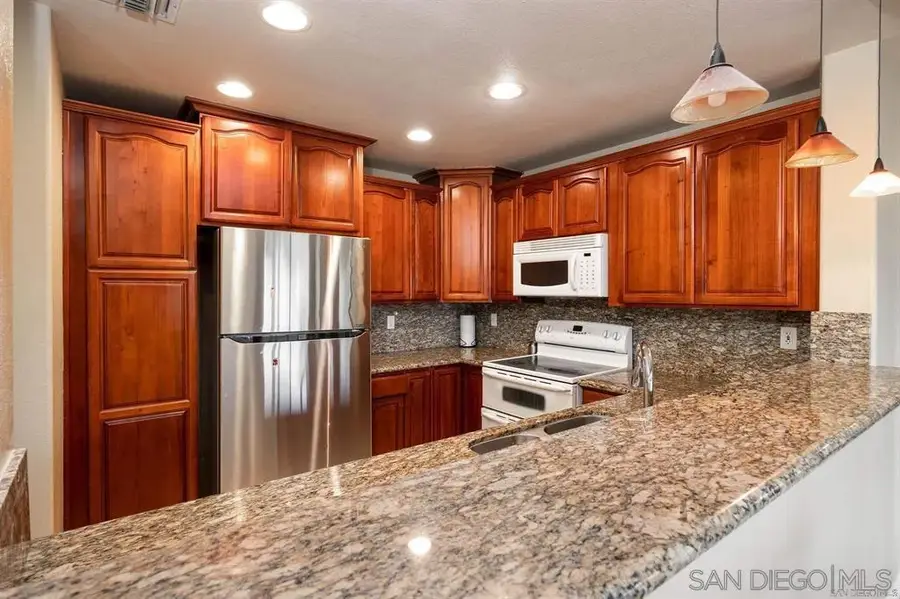 12122 Royal Birkdale #205, San Diego, CA 92128 - #3