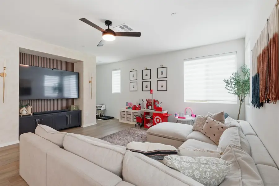 5491 Seacliff Pl #108, San Diego, CA 92154 - #3