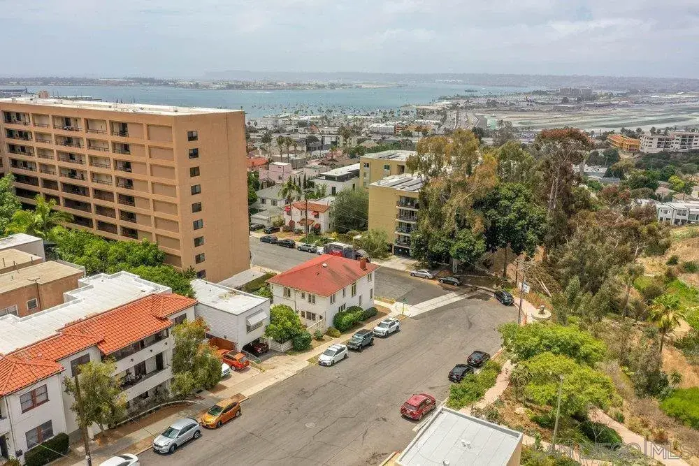 2561 S Albatross, San Diego, CA 92101 - #1