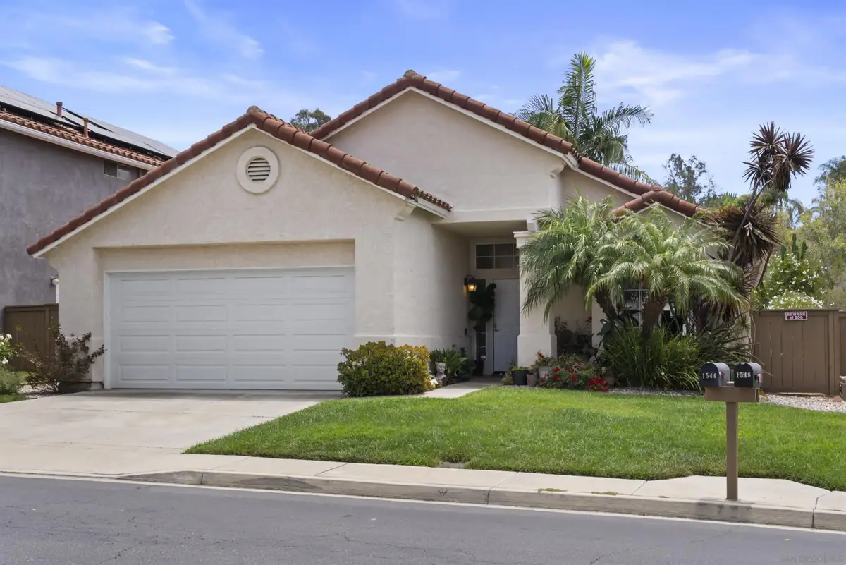 1544 Harbor Dr, Vista, CA 92081 - #1