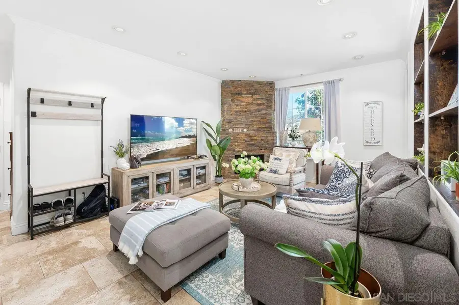 12366 Carmel Country Rd #207, San Diego, CA 92130 - #3