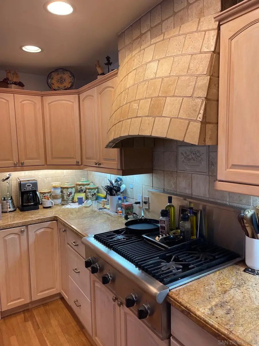 2454 Presidio Dr, San Diego, CA 92103 - #2