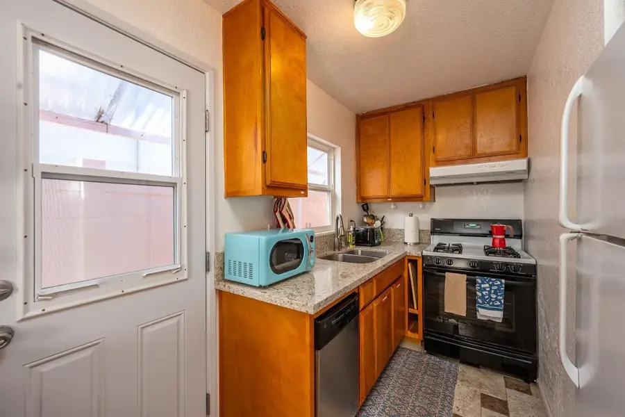 830-832 Pismo Ct, San Diego, CA 92109 - #2