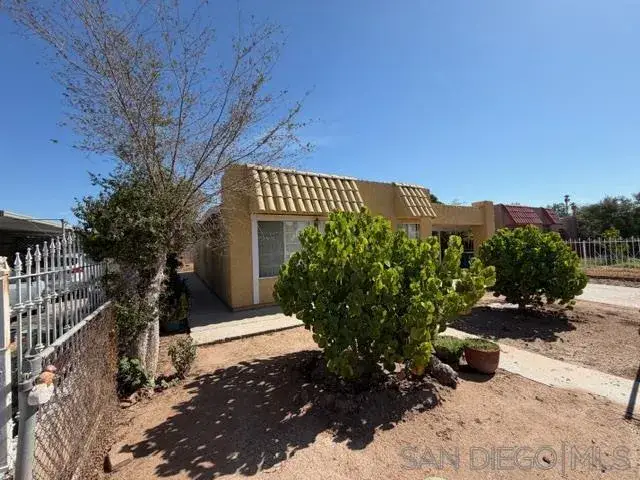 253 Robert Kennedy St, Calexico, CA 92231 - #2