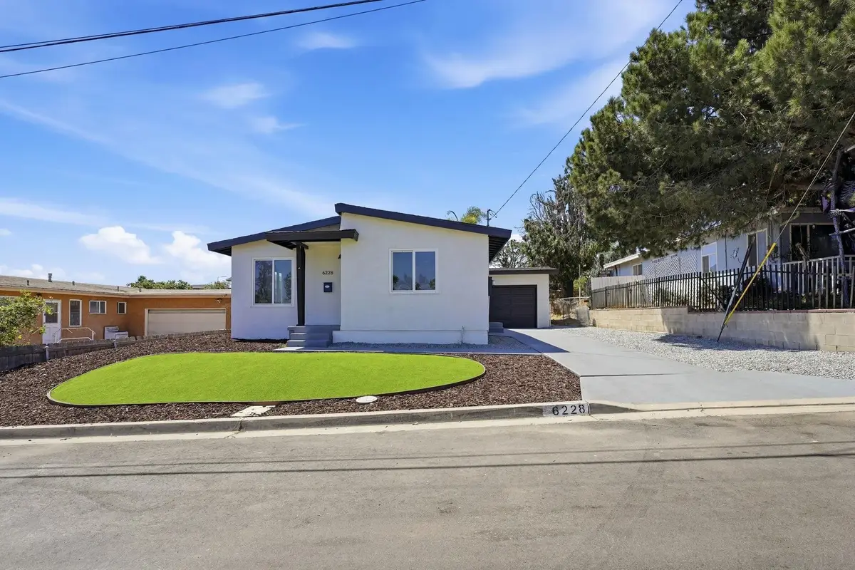 6228 Calle Pavana, San Diego, CA 92139 - #1