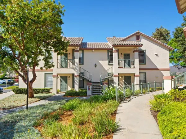 10830 Sabre Hill #202, San Diego, CA 92128