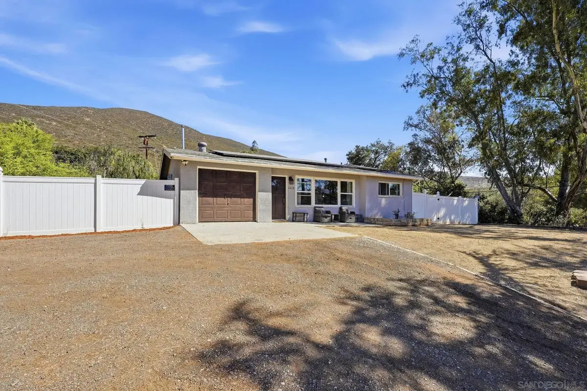 1315 Hillcrest Dr, Alpine, CA 91901 - #1
