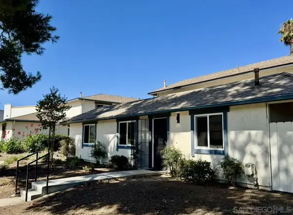 3412 Los Mochis Way, Oceanside, CA 92056