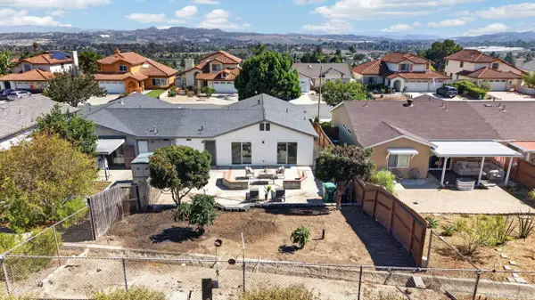 1277 Sagewood Dr, Oceanside, CA 92056