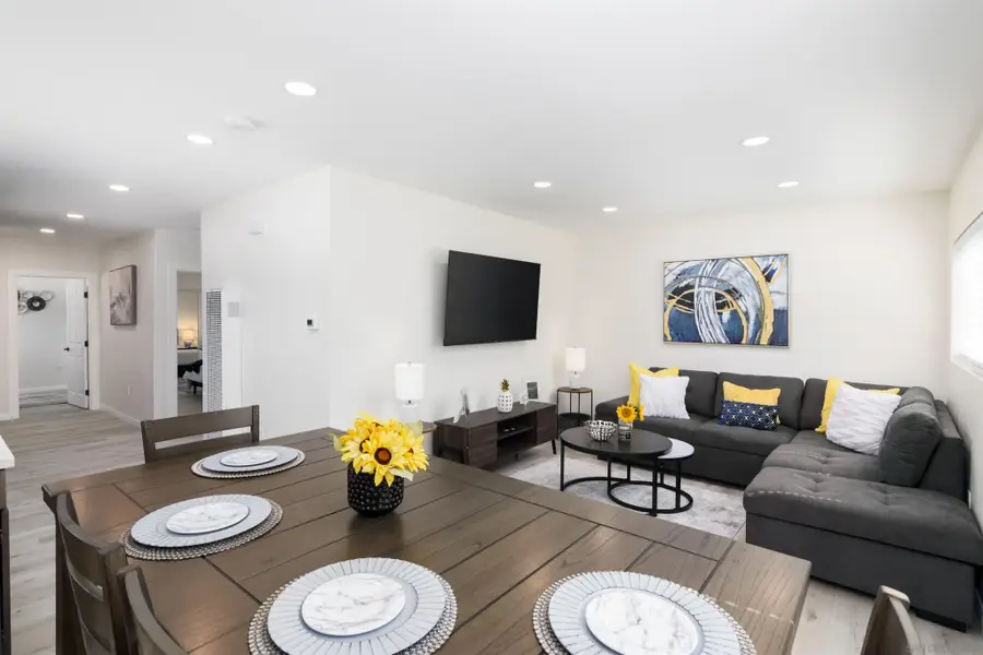 5074 Auburn Drive, San Diego, CA 92105 - #2