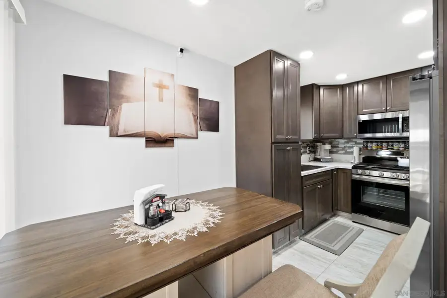 196 W Park Ave #1, El Cajon, CA 92020 - #3