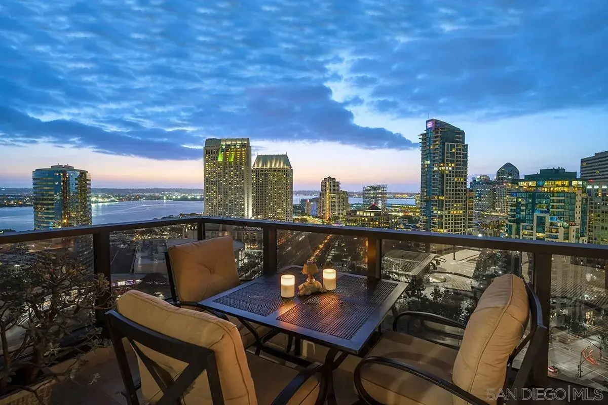 100 Harbor Drive #2404, San Diego, CA 92101 - #1