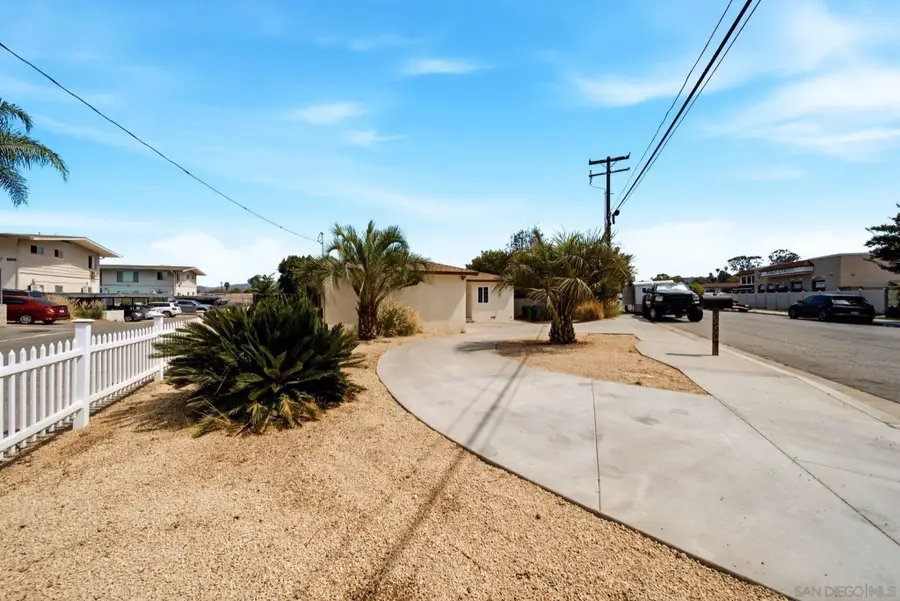 8852 Railroad Ave, Santee, CA 92071 - #3