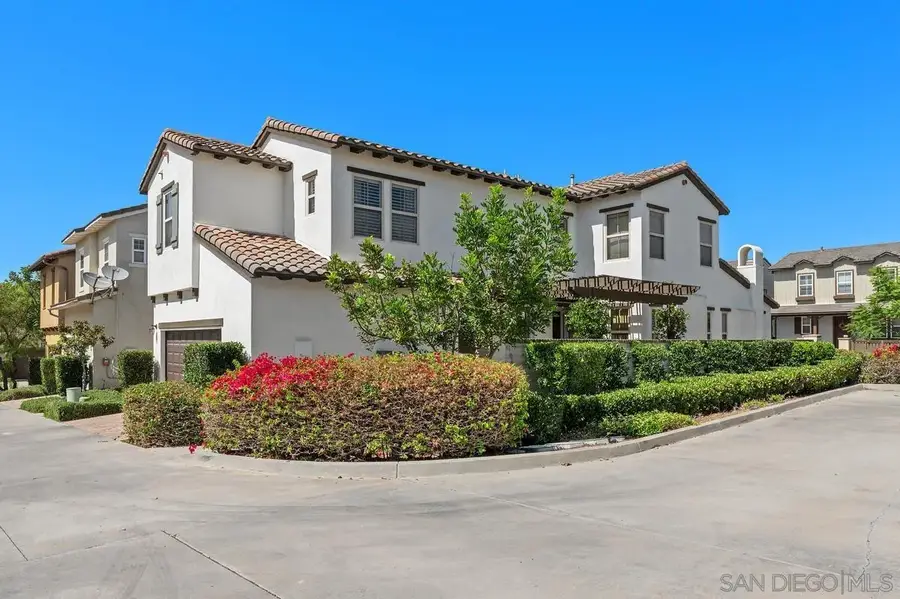 6096 Roselle Meadows Trl, San Diego, CA 92130 - #3