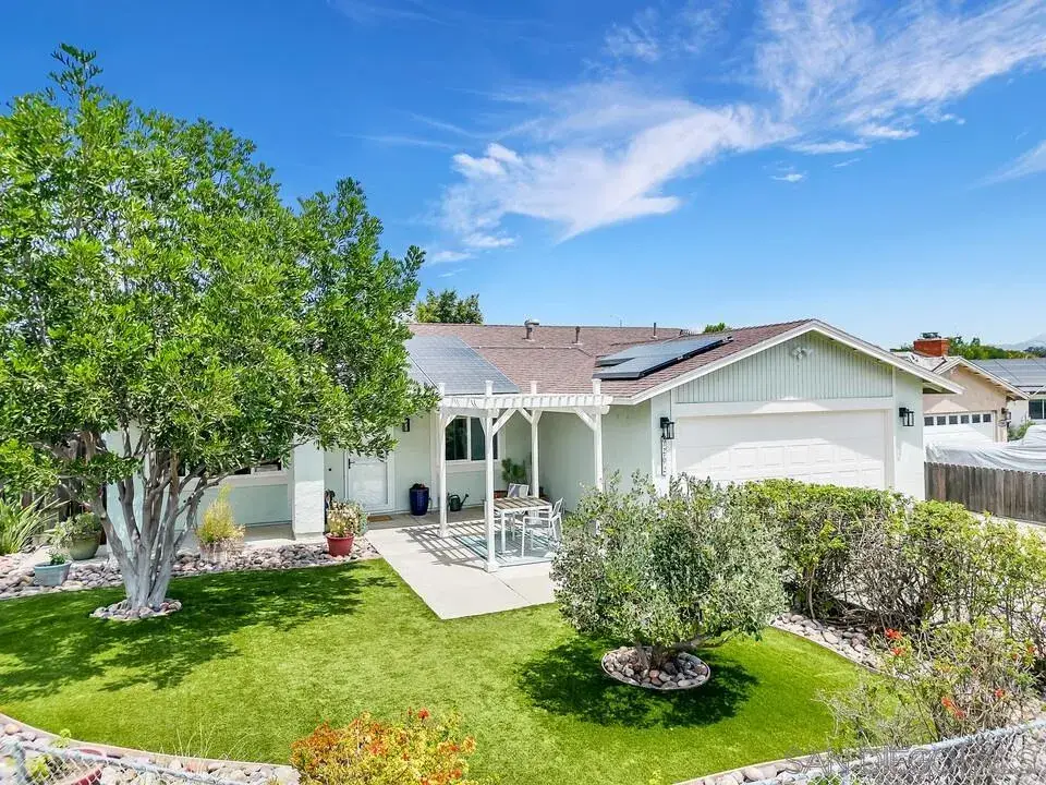 9202 Via De Amor, Santee, CA 92071 - #1