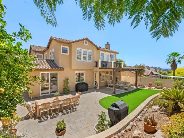 3393 Holly Oak Lane, Escondido, CA 92027