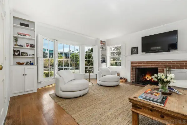 7929 Prospect Place, San Diego, CA 92037