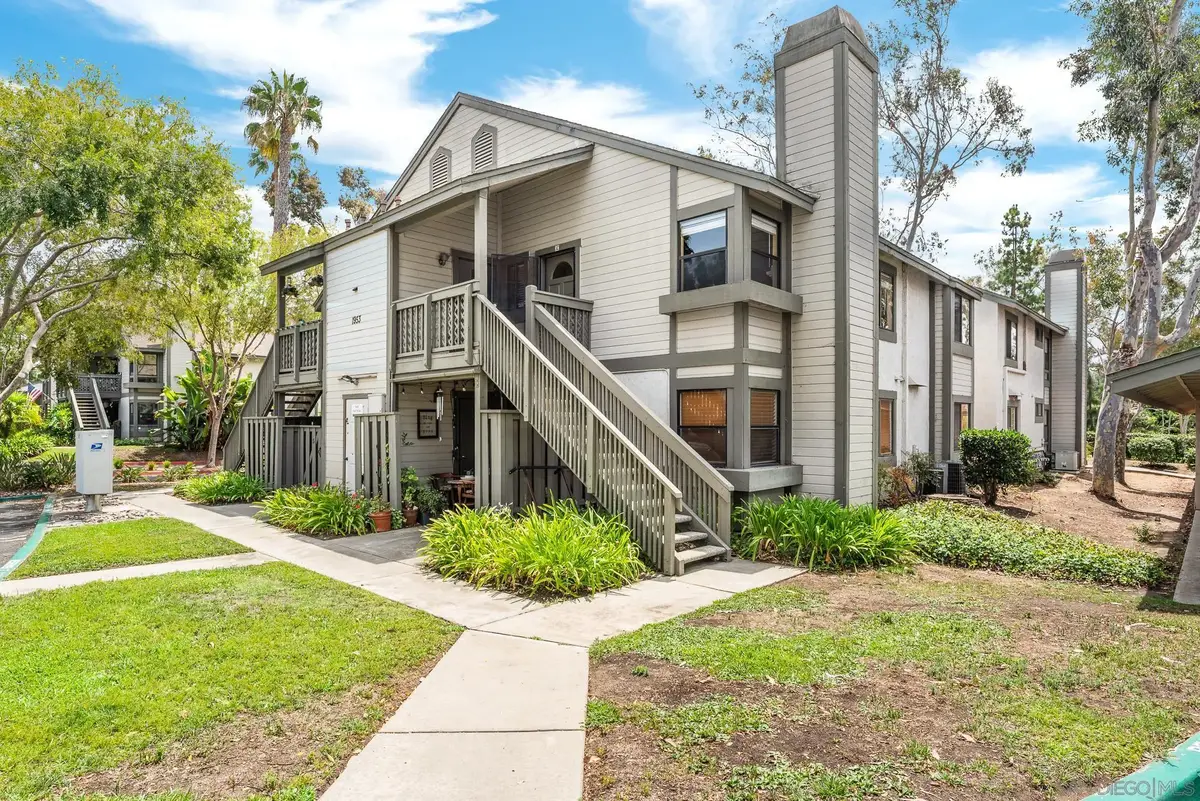 1953 Wellington Ln #4, Vista, CA 92081 - #1