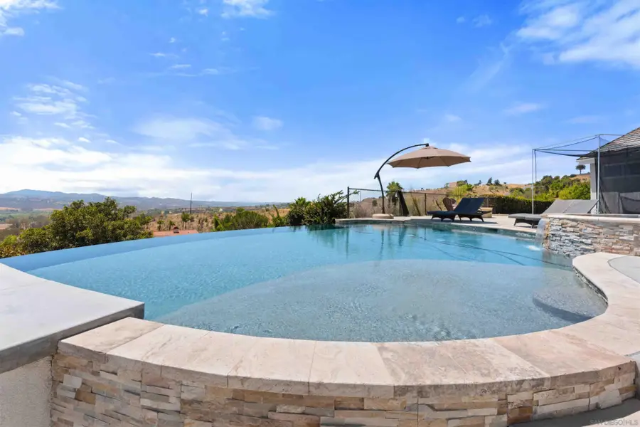 2370 Dos Lomas, Fallbrook, CA 92028 - #2