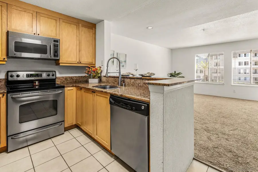 8889 Caminito Plaza Centro #7225, San Diego, CA 92122 - #3