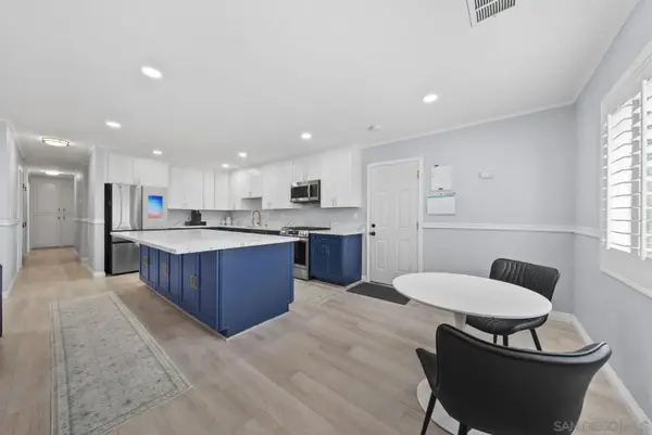 8054 Royal Gardens Pl, El Cajon, CA 92021