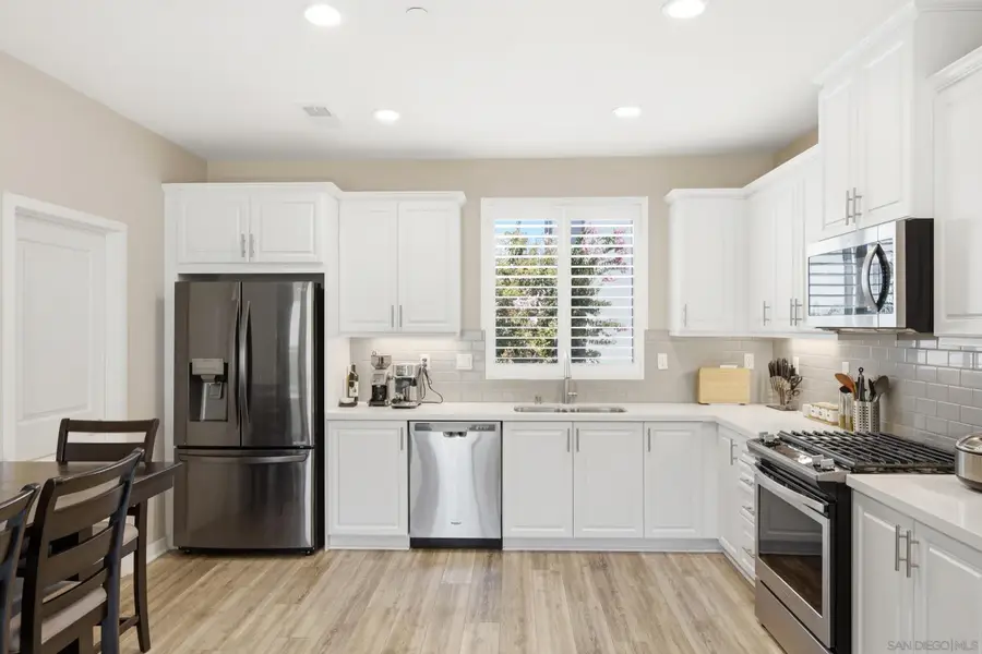 2572 S Escondido Blvd #808, Escondido, CA 92025 - #2