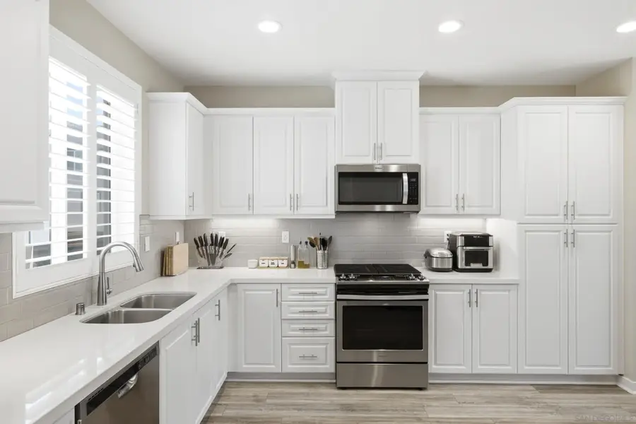 2572 S Escondido Blvd #808, Escondido, CA 92025 - #3