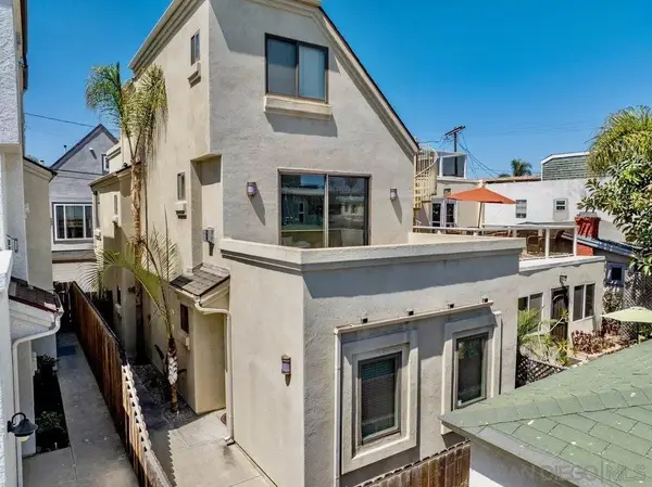 818 Queenstown Court, San Diego, CA 92109