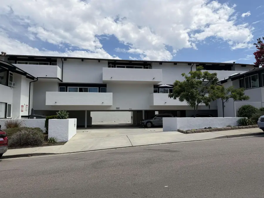 7512 Viejo Castilla #17, Carlsbad, CA 92009 - #2
