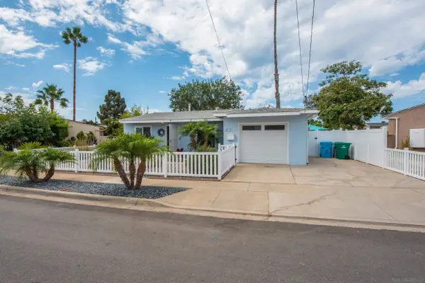 4612 Kleefeld Ave., San Diego, CA 92117