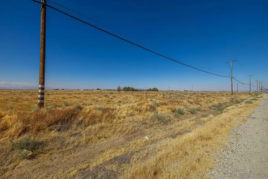 0 W Ave I #1, Lancaster, CA 93536 - #2
