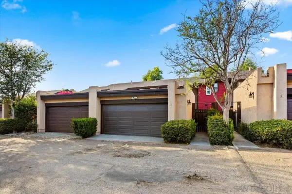 140 E El Norte Pkwy #3, Escondido, CA 92026