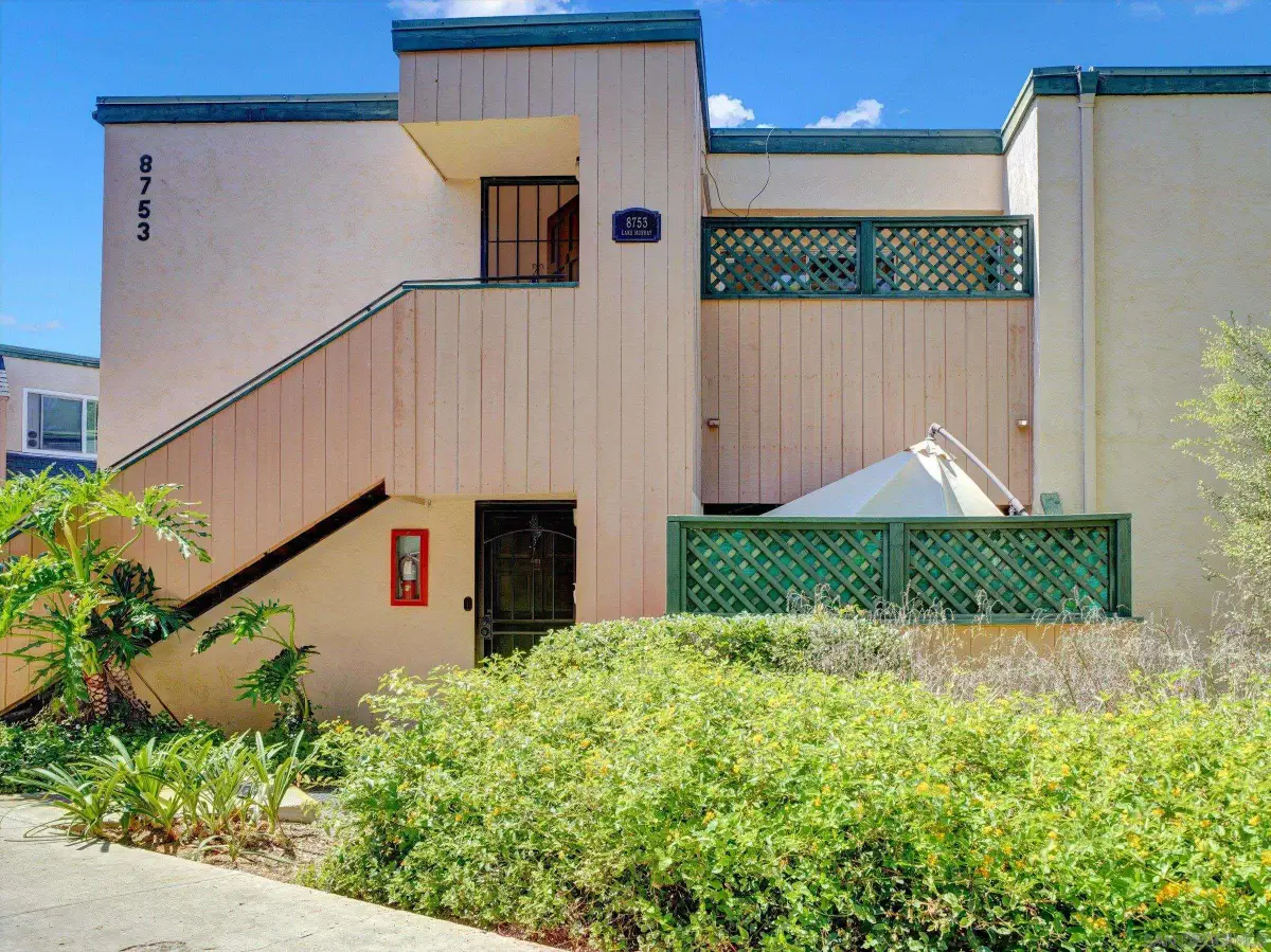8753 Lake Murray Blvd #4, San Diego, CA 92119 - #1