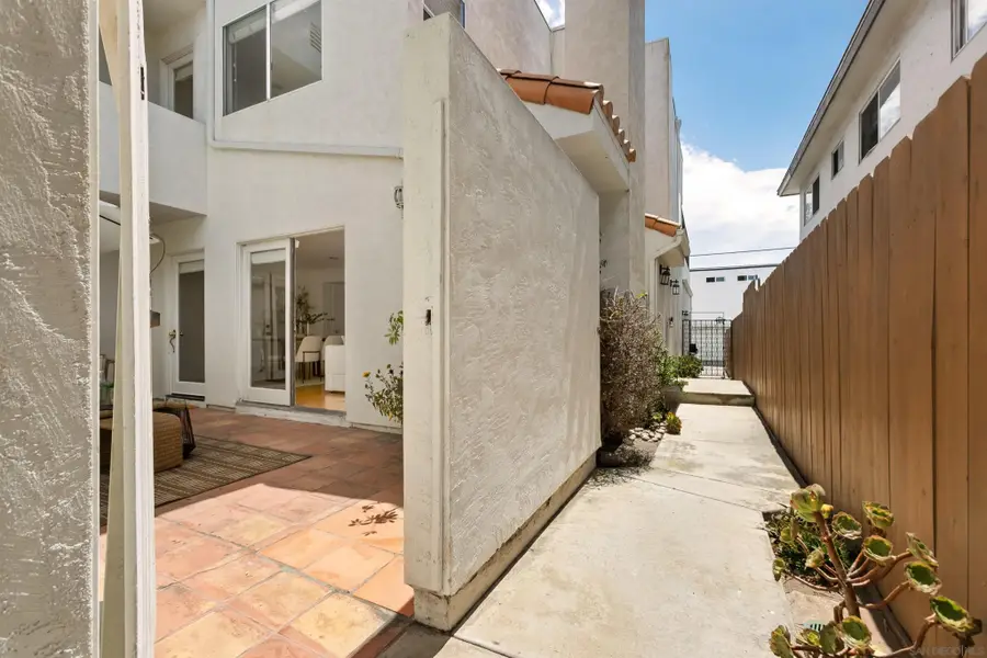 1445 Grand Ave #B, San Diego, CA 92109 - #3