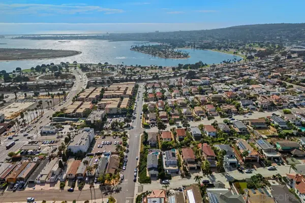 2810 Erie, San Diego, CA 92117