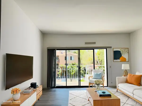 8320 Regents Road #2P, San Diego, CA 92122