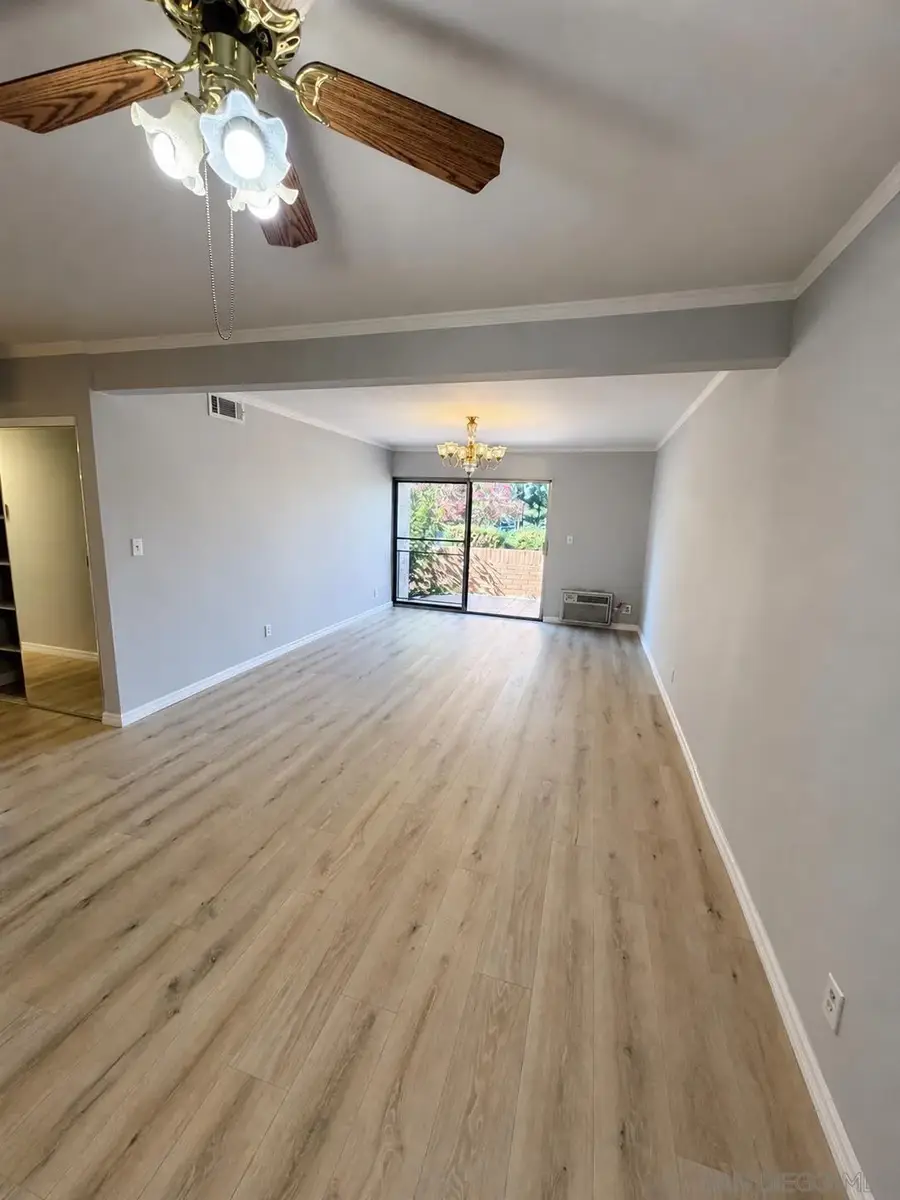 18620 Hatteras #105, Tarzana, CA 91356 - #2