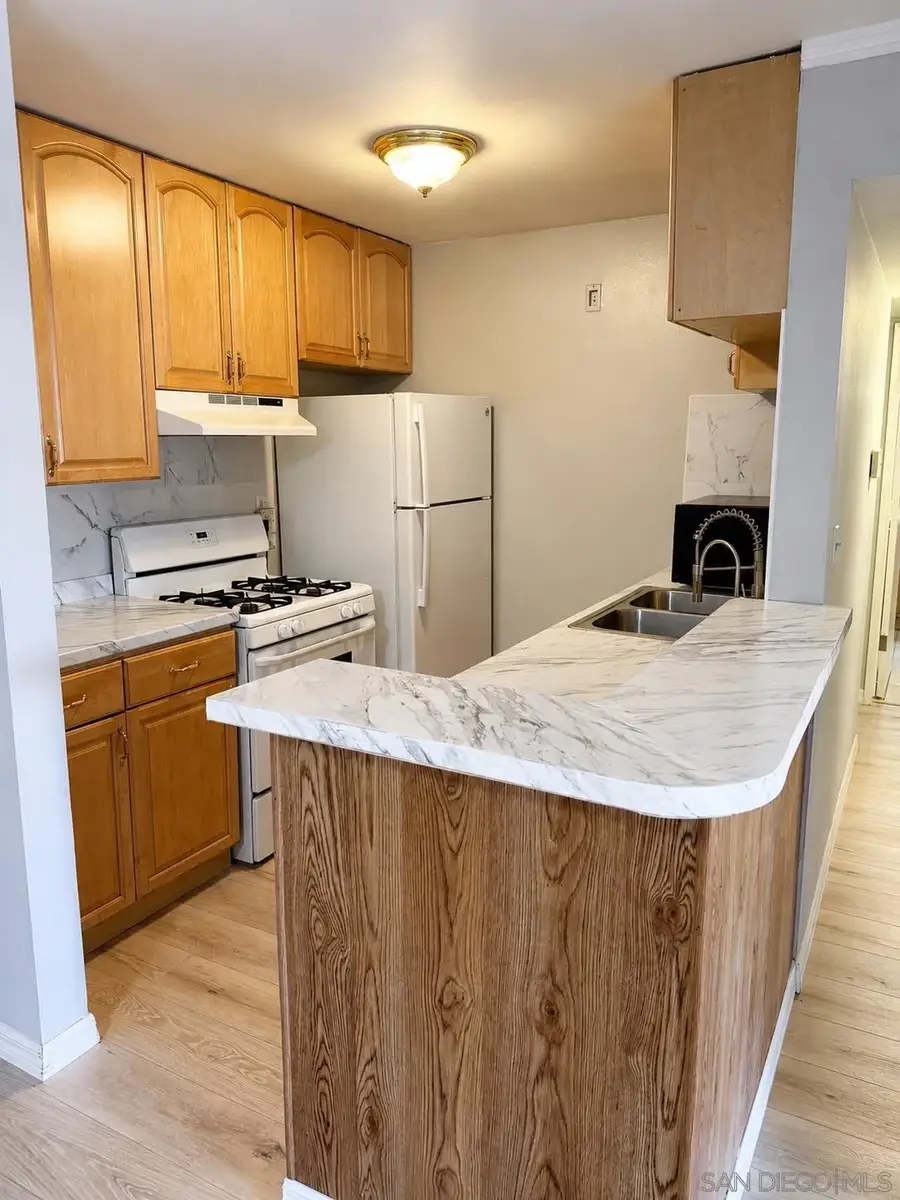 18620 Hatteras #105, Tarzana, CA 91356 - #3