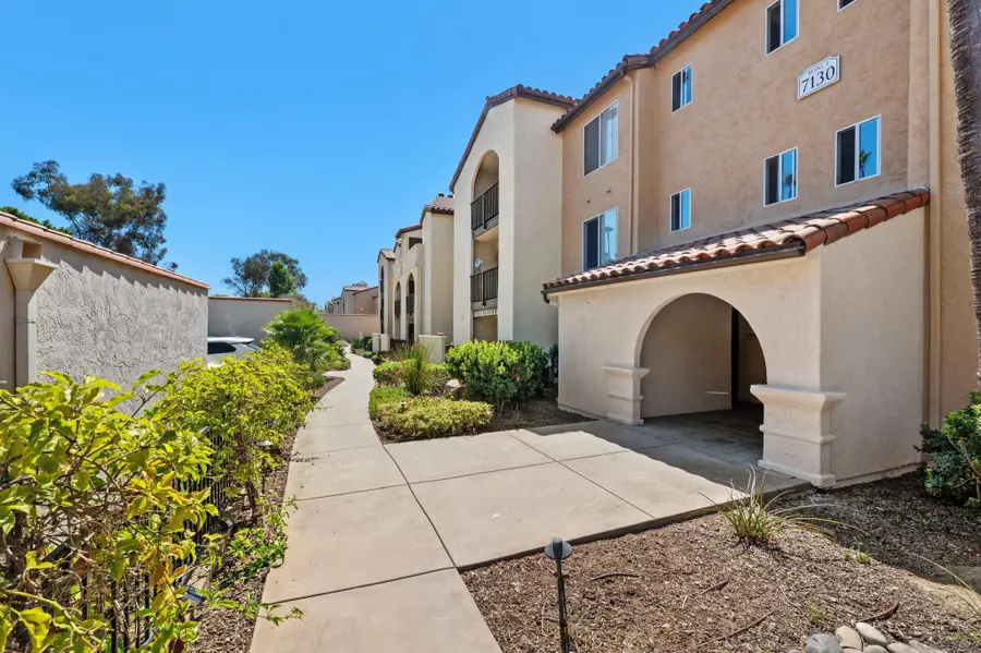 7130 Shoreline Dr #1208, San Diego, CA 92122 - #3