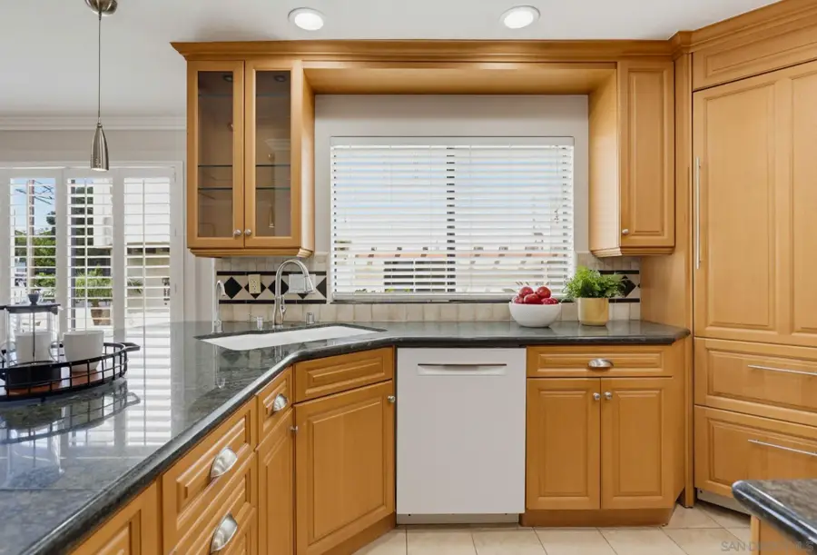 1951 Diamond St., San Diego, CA 92109 - #3