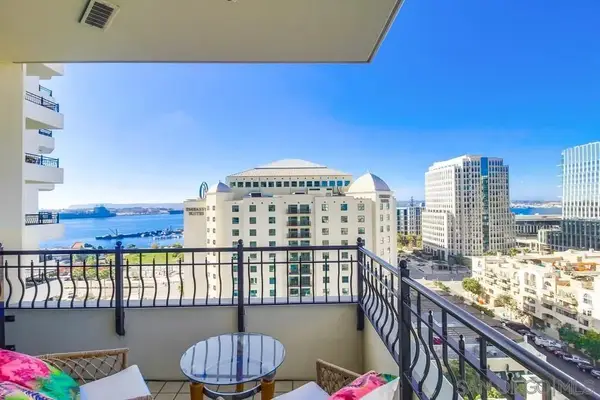 700 W Harbor Dr. #1406, San Diego, CA 92101