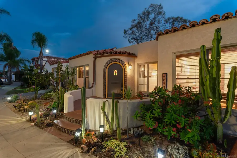 4653 E Talmadge Dr, San Diego, CA 92116 - #2