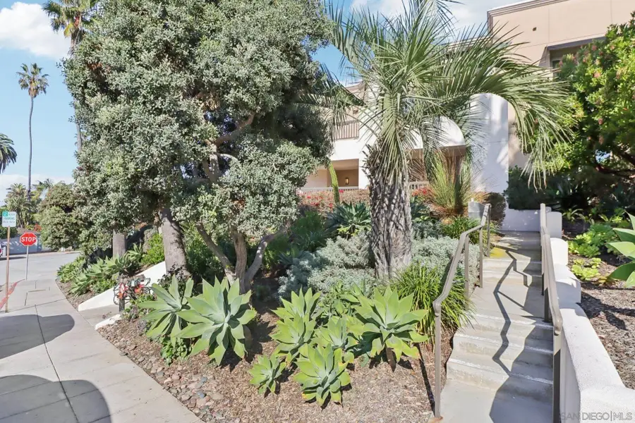 464 Prospect St #101, La Jolla, CA 92037 - Image #3