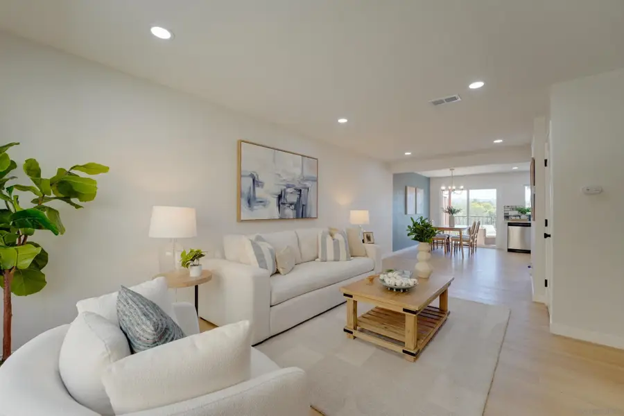 831 E 3rd Ave #5, Escondido, CA 92025 - #2