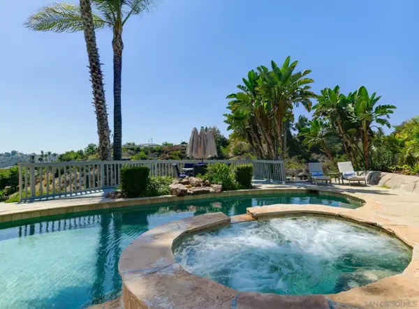 6184 Syracuse Way, San Diego, CA 92122
